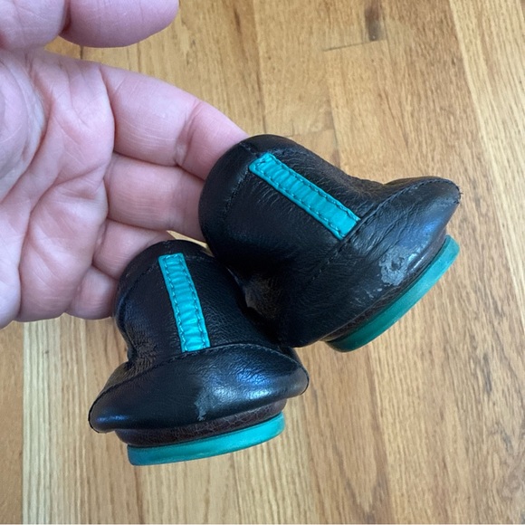 Tieks by Gavrieli Black Leather Ballet Flat Shoes Size 6 - Picture 3 of 7